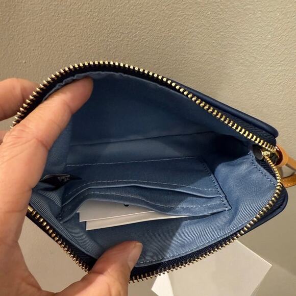 Last 1‼️Coach CZ452 Corner Zip Wristlet In Signature Denim - Picture 4 of 6